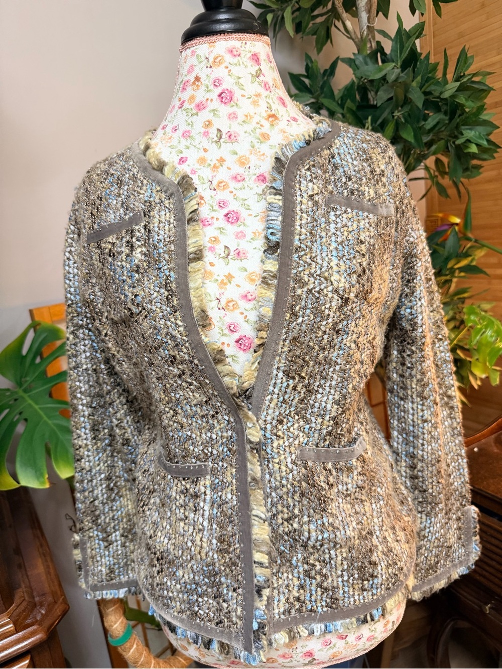 Sigrid Olsen Collection Boucle Tweed Jacket Size M w/ Velvet Beaded Fringe Trim